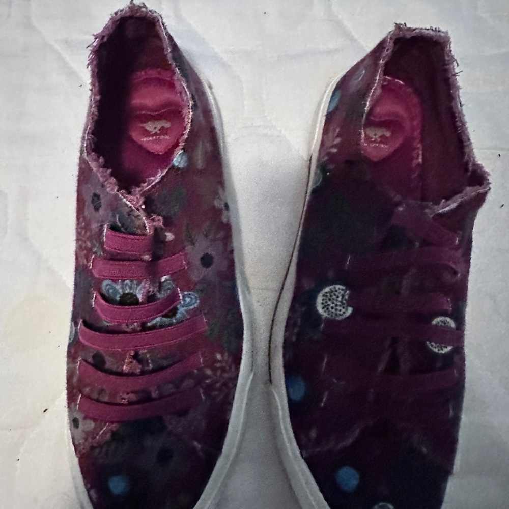 Rocket Dog Red Floral Sneakers
